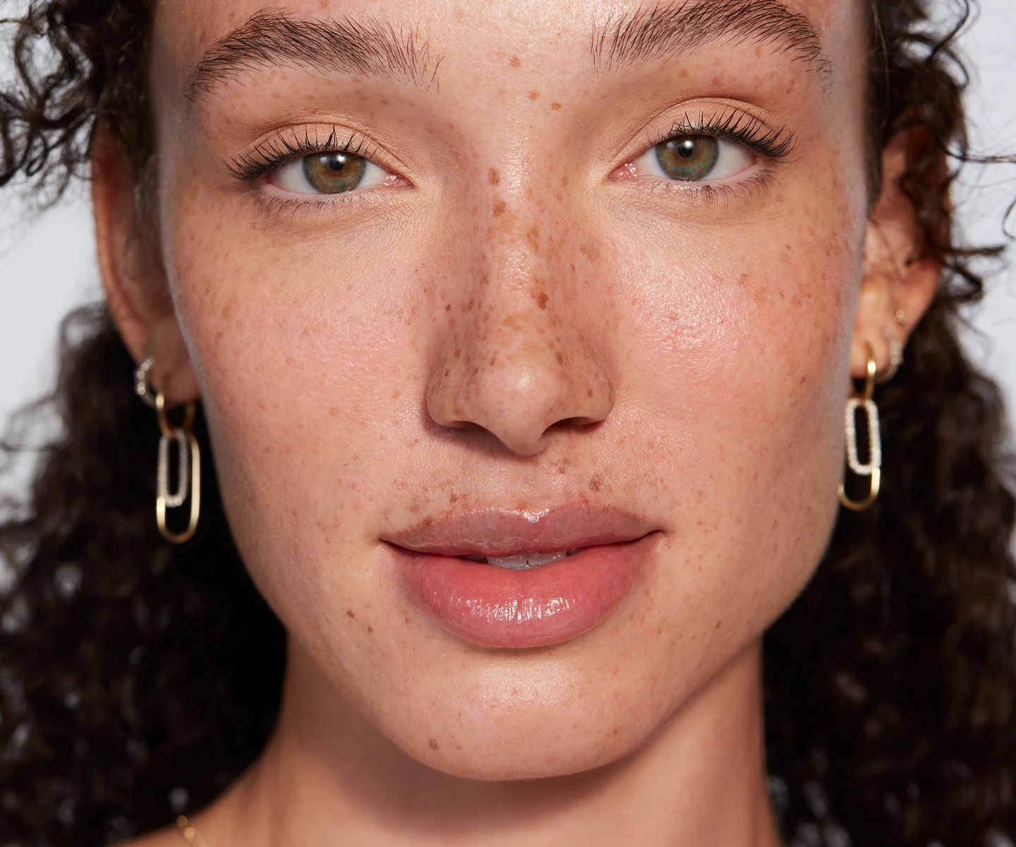 Treatments - How does Juvederm Work? | JUVÉDERM® Official, image size:1440x1200