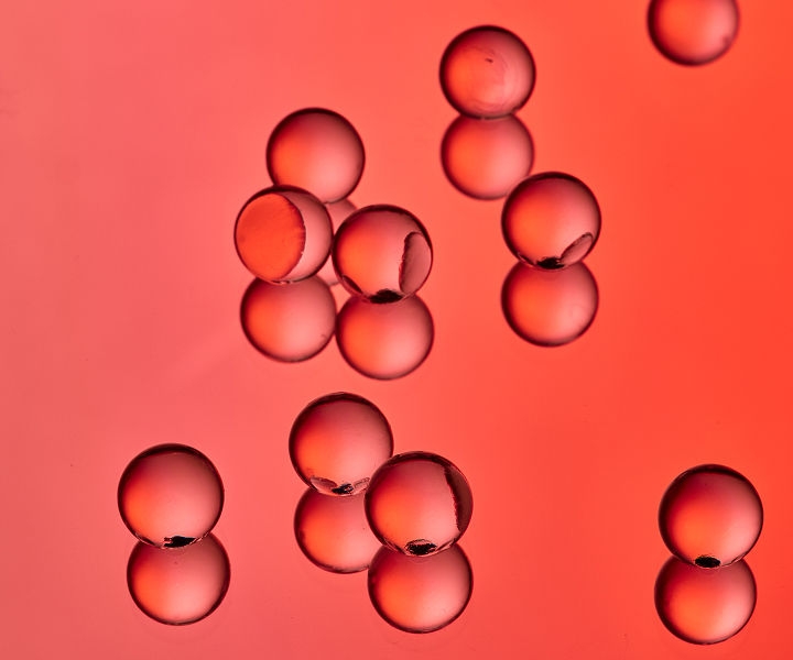 image of bubbles formulating hyaluronic acid